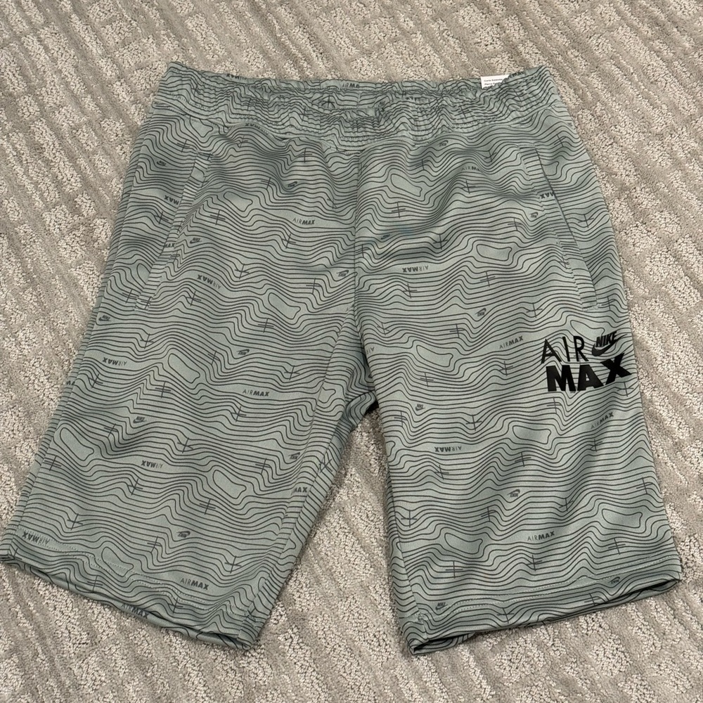 Nike Air Max All Over Print Shorts Size Medium